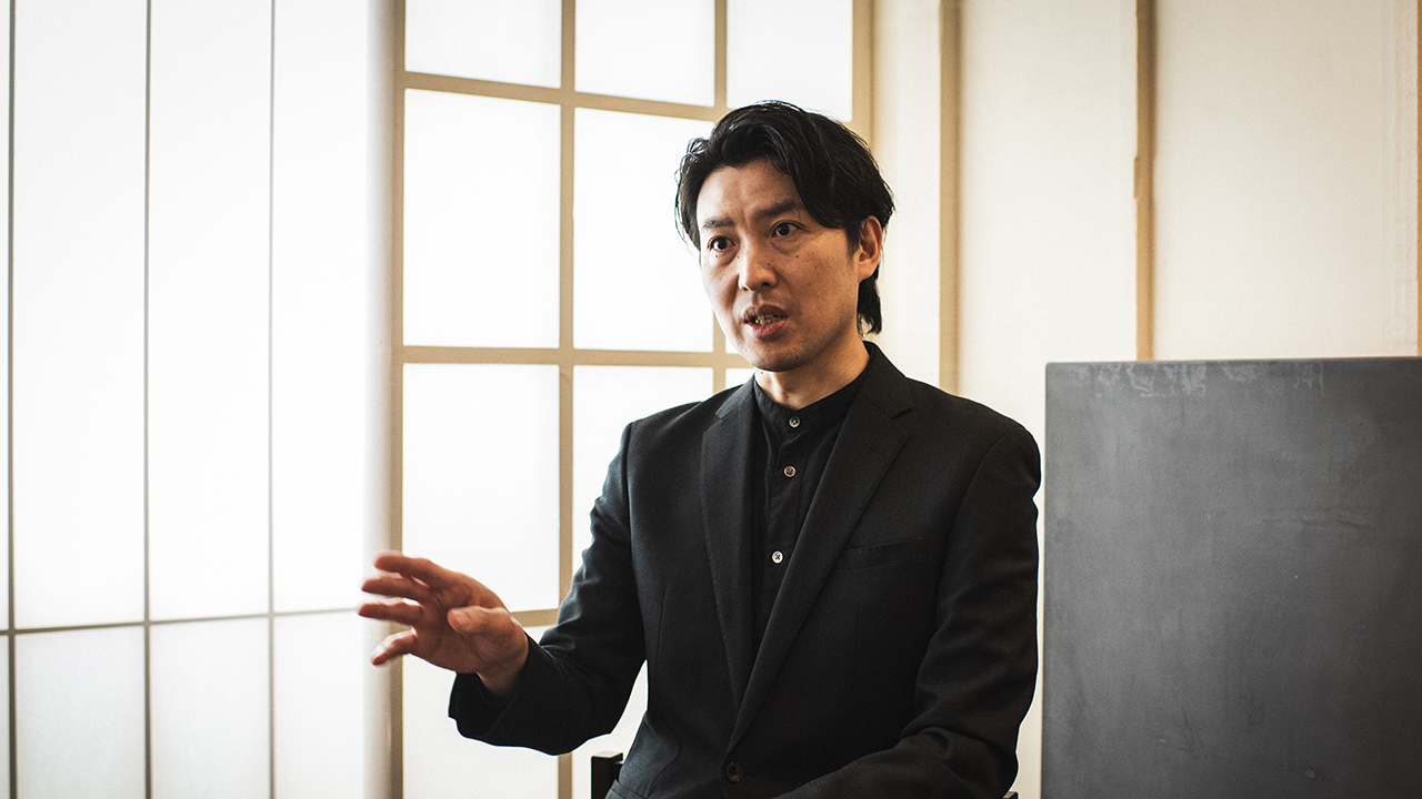 01_interview026_1a_t2987.jpg