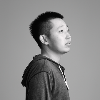 岡部 志士 近影